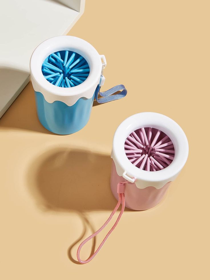 Dog paw cleaner